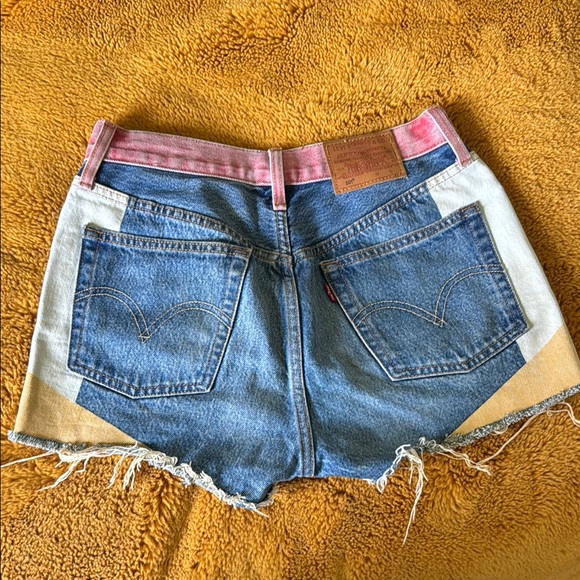Levi’s 501 Colorful Denim Women's Shorts - Picture 2 of 6